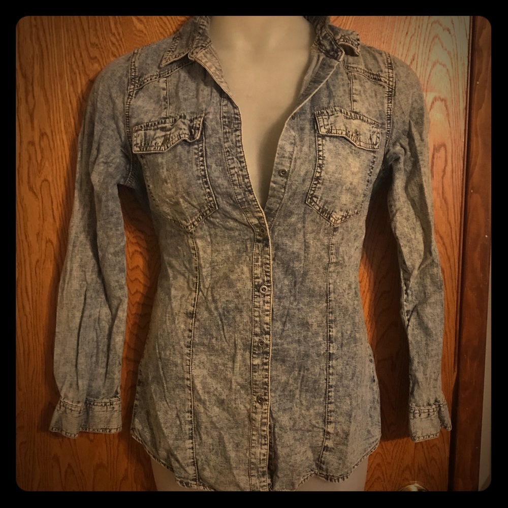 Mossimo Sexy Lightweight Denim Long Sleeve Shirt M